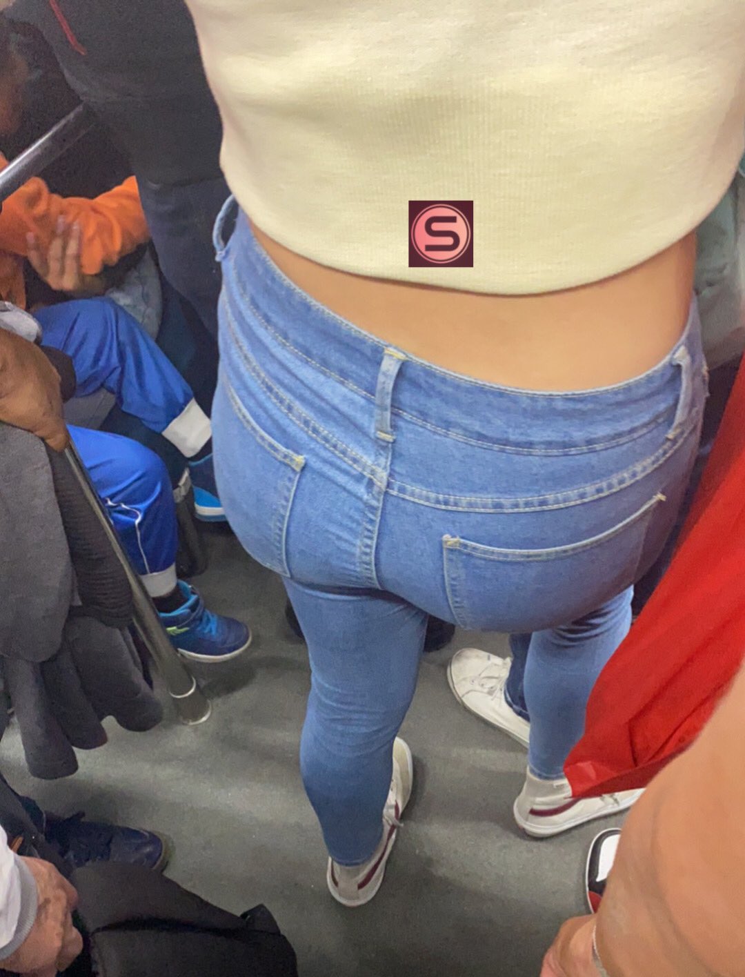 voyeur ass   / X
