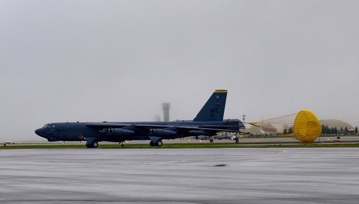 usairforce's tweet photo. B-1 + B-2 + B-52 = A whole lotta Airpower ✈️ ✈️ ✈️ 

Three elements of bomber task forces converged on Joint Base Elmendorf-Richardson to test Agile Combat Employment tactics.

https://t.co/jOtnyKGYfq https://t.co/4jtA0847gt