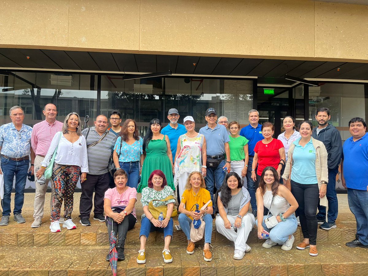 EGRESADOS UIS tweet media