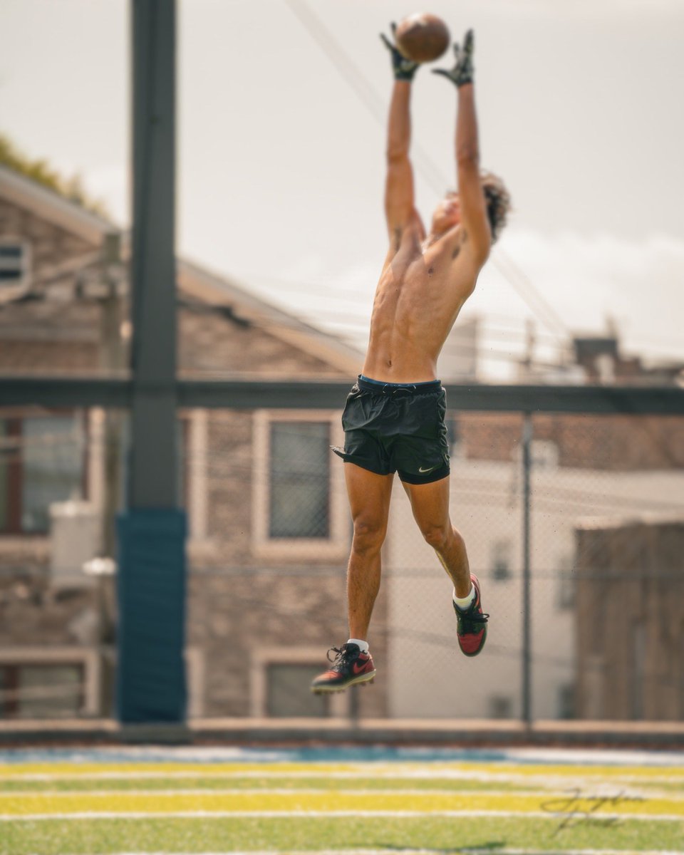 𝐂𝐨𝐝𝐲 𝐒𝐨𝐧𝐠 tweet media