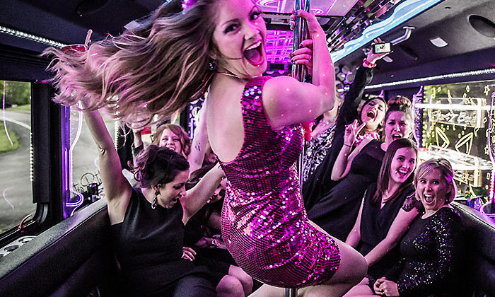 cornelia_garner's tweet photo. If you're looking to turn heads and #party in style, a #partybusrental in #Richardson, #TX is the way to go. S&amp;K Limousine Services Richardson boasts some fantastic #partybusservices.

Click: https://t.co/x2tZXtVksW https://t.co/XhbgtxHcID
