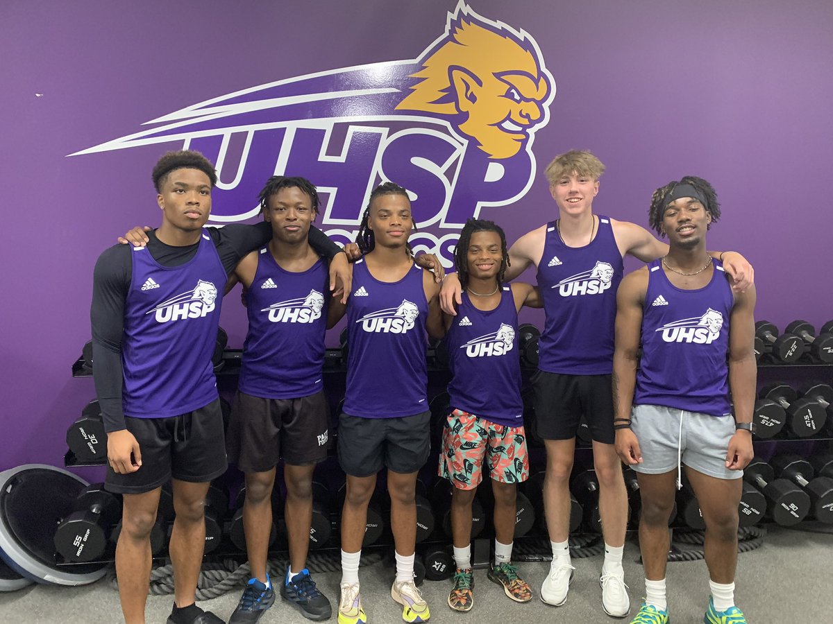 ilyZeph_'s tweet photo. Thank you coach Lewis for inviting me to your campus school for a visit and tour. @UHSP_XC_TF #trackandfield #collegetrack #D2 https://t.co/dp1iohBxpF