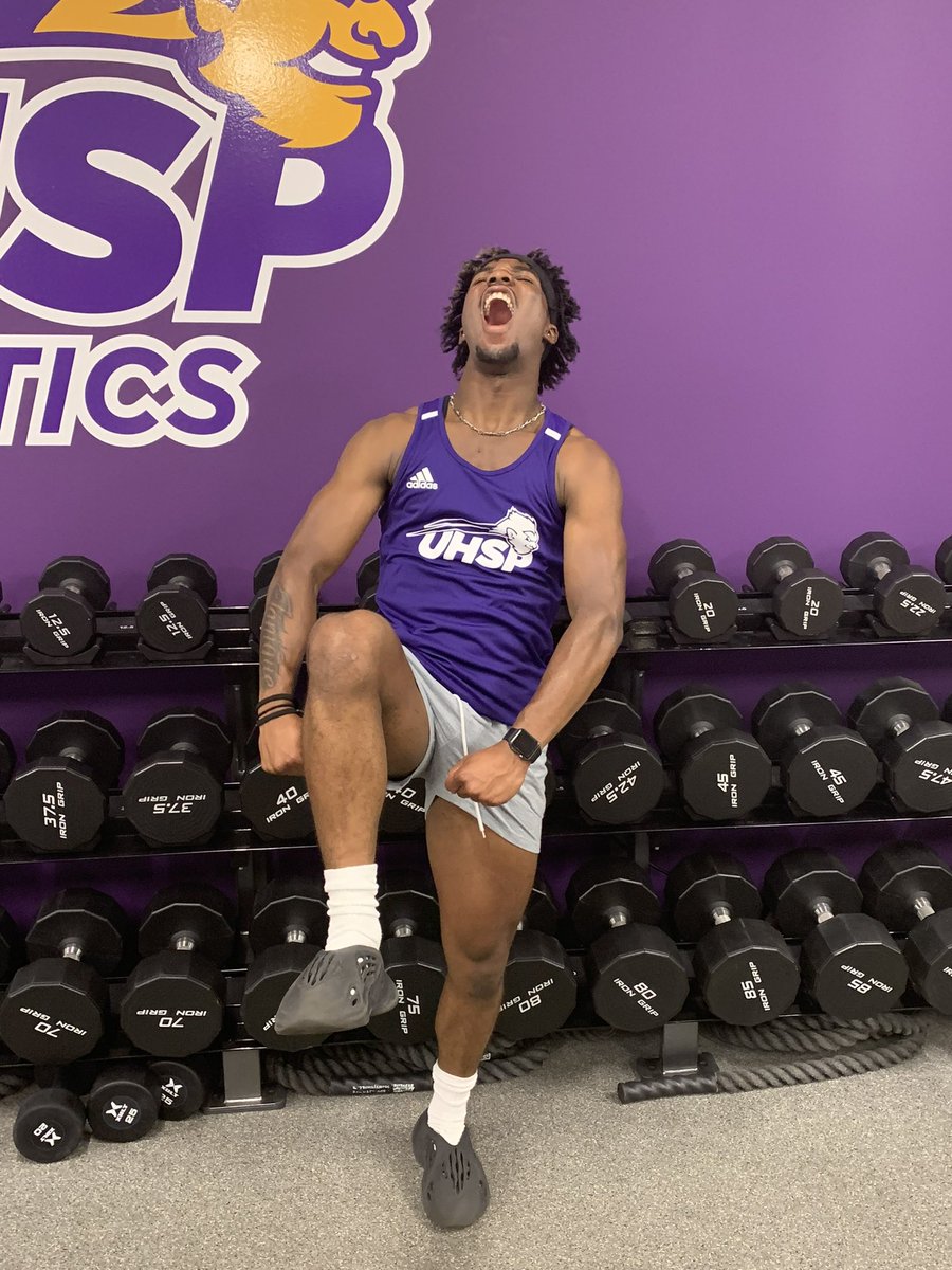 ilyZeph_'s tweet photo. Thank you coach Lewis for inviting me to your campus school for a visit and tour. @UHSP_XC_TF #trackandfield #collegetrack #D2 https://t.co/dp1iohBxpF