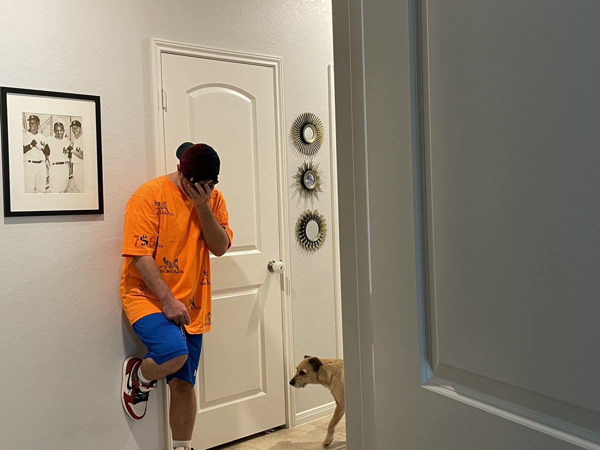 Don Cheadle’s driveway 𓂧𓃀 𓃭 𓄿 tweet media