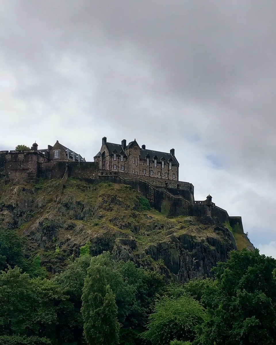 LouHugs13's tweet photo. Holiday pics... I won't bore you with too many!!
#Haven #setonsands #Scotland #Edinburgh #Castles 
#mobilephotography https://t.co/2vq9UtbZvi