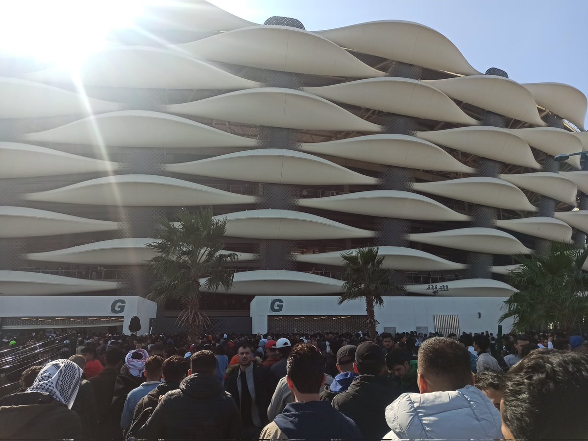 "يدبر الامر بينما أنت غارق في قلقك." يا رب 🤲🏼