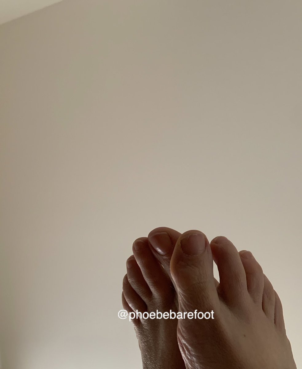 pheobebarefoot's tweet photo. Who is ready for the weekend?

https://t.co/whwErQe8Om

#feet #onlyfansbabe #onlyfans #feetfetiche #feetcontent #feet_pic #feet_lover #pies #feetpicsforsales #feetfinder https://t.co/roPrc8B6qO
