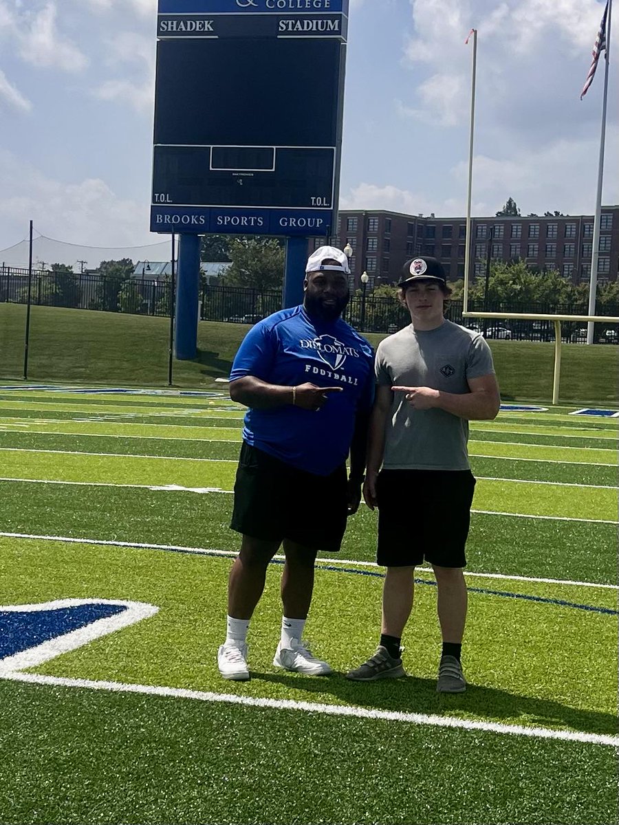 tobin_kash33's tweet photo. Had a great visit at f&amp;M today. Thanks @Coach_Chy  for showing me around today. Beautiful campus.
#trivalleyfootball https://t.co/ksVtp4chM9