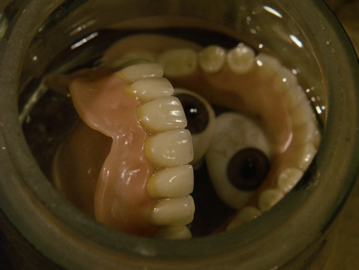 ALICE (Švankmajer, 1988)