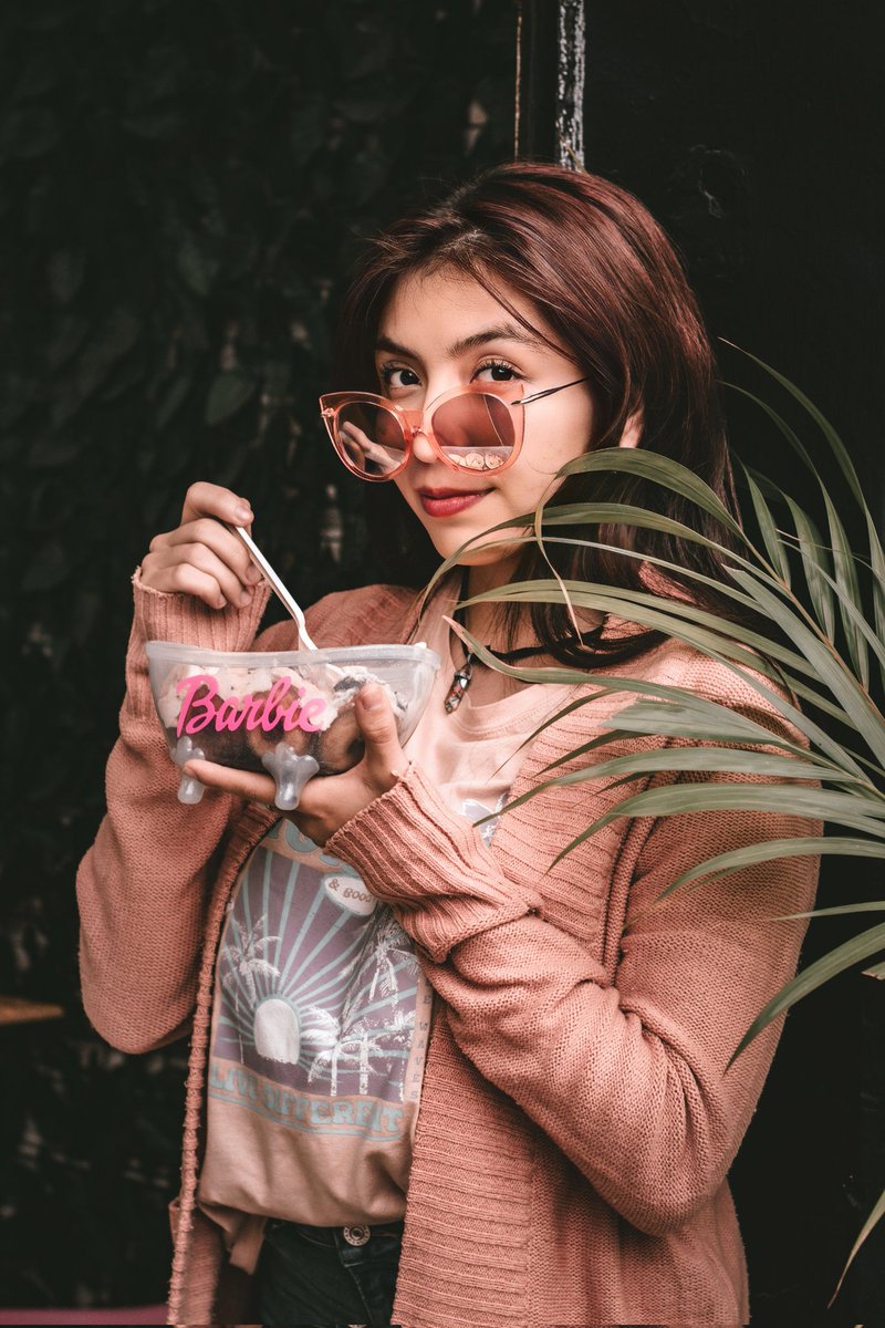 FotografoMaloMX's tweet photo. "Porque Barbie puede ser cualquier cosa, las  pueden ser cualquier cosa".

Fotografía: Servilleta ���
‌Lugar : Azcapotzalco, CDMX.
Lugar: StarBear Coffee

#Barbie #FotografoMalo #SesionCalle https://t.co/U8xtrzxGf6