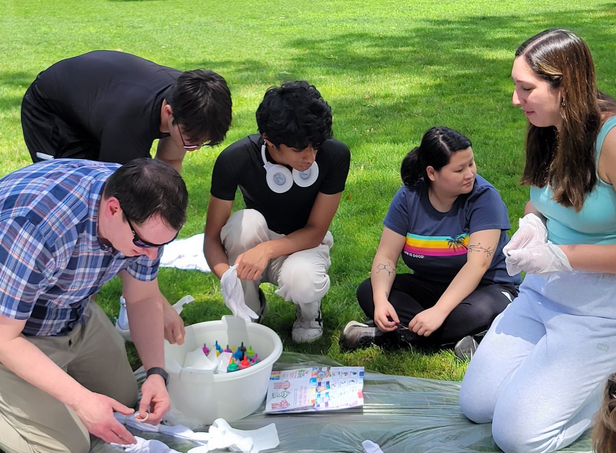 Kalamazoo College tweet media