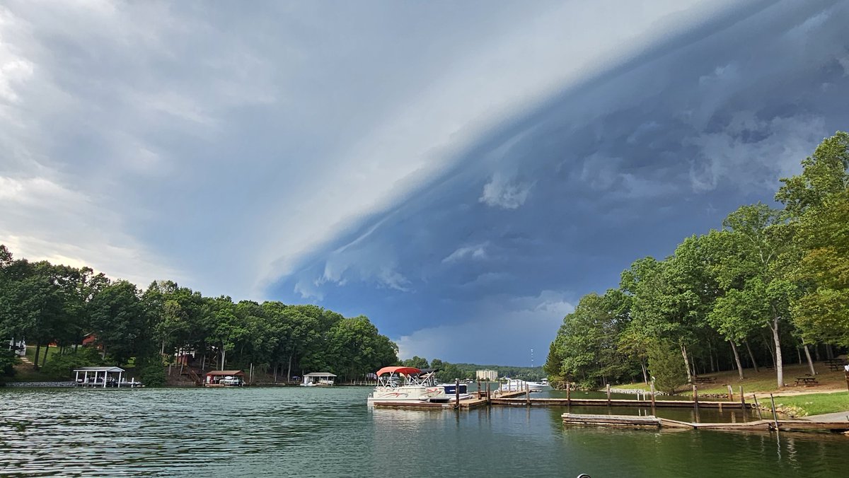 Storm blowing in on #SML.  #weather #storm