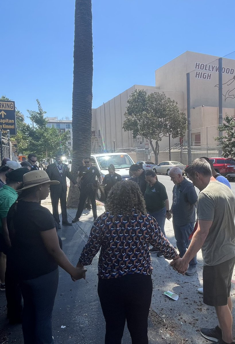 LAPD Hollywood Division tweet media