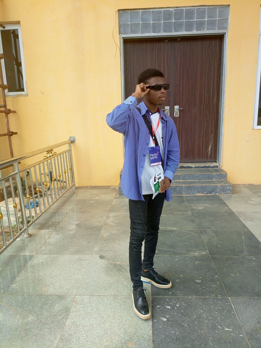 onile_victor's tweet photo. #Techflock went well... It was a nice experience... Day 2 of s gonna be something else https://t.co/bypXbM59RF