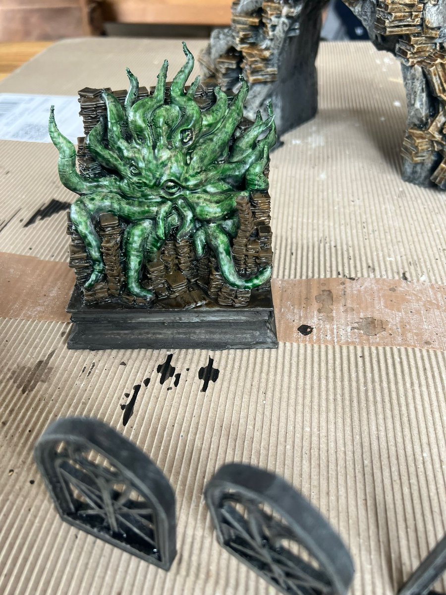 DinoshopNerds's tweet photo. Uuuund neben den Figuren haben wir auch ein paar Teile des P&amp;P-Sets gedruckt und gepaintet.🥰
#esoHorde
#WildeHORDE 
#GronkhTV 
@Keksbikini 
@MarcoPennazzato https://t.co/eW5nIZTbVY