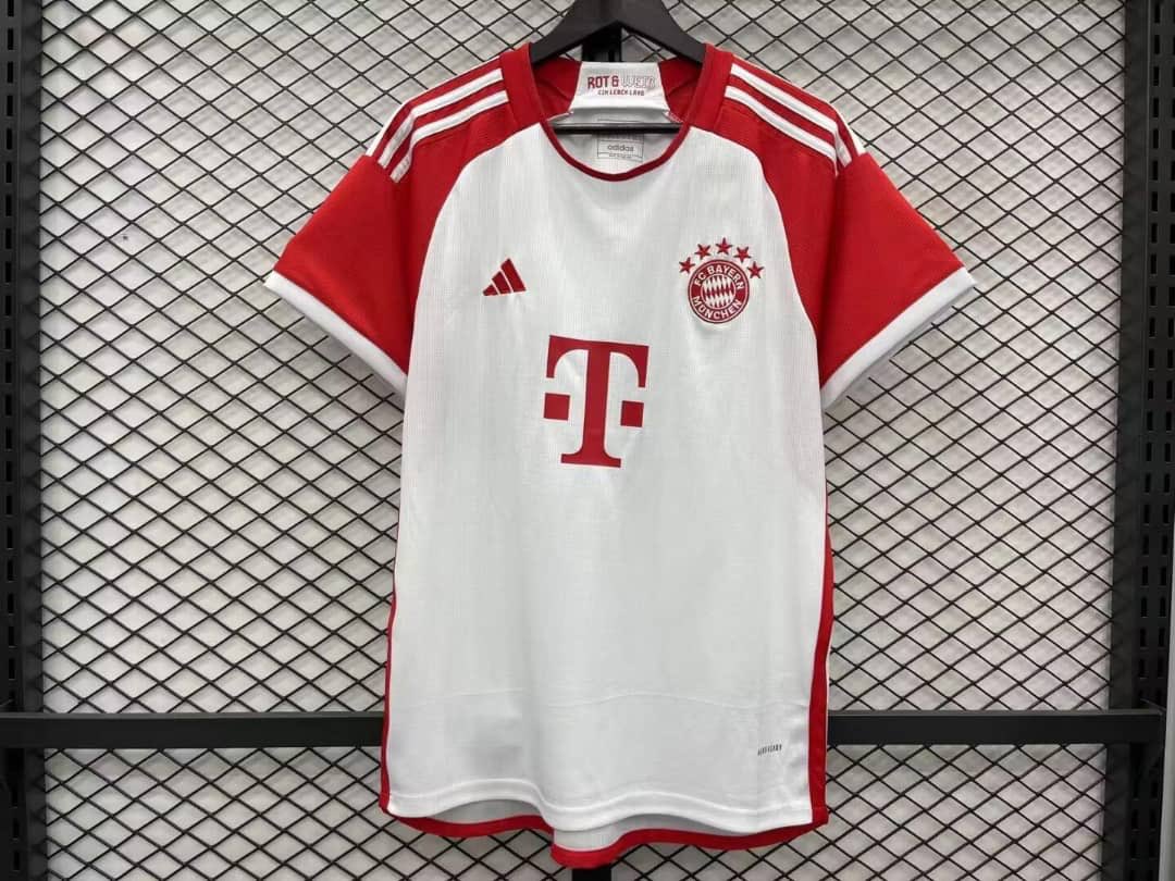 Ahmadlefty1's tweet photo. We sells and customize JERSEYS  
@LEFTYS JERSEY PLUG 🔌 

Fan version 6k
Customizing 1k per name and 1k per number 

Dm for serious business 
Nationwide delivery 
Within 3 days max 
WhatsApp: 08105446993 https://t.co/3294qofbmr