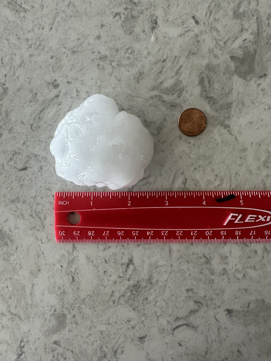 cailananne's tweet photo. @NWSOmaha 192nd and Maple! https://t.co/L5LkDodDuf