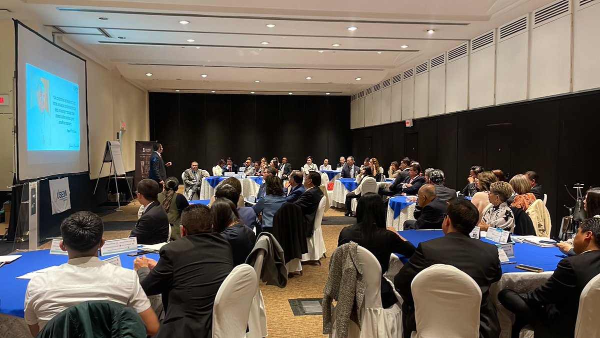 maununezmx's tweet photo. #DIFOSO || 👨🏼🎓 Diplomado de Formación Social by #USEM Valle de Toluca misión cumplida 👨🏼🎓
Con mucho gusto nos graduamos esta semana del DIFOSO, un programa de liderazgo empresarial que como lo escuchaba de otros “te transforma la vida en favor de tu persona y de tu empresa en su contexto interno y externo, poniendo al centro a las personas” , HOY ya lo puedo decir.
Gracias infinitas a mi amiga Pdta @NormaFloresB por motivarme a tomarlo y estar siempre presente, a mis compañeros y expositores grandes personas que salimos con el chip renovado, un lujo el haber estado juntos en esta aventura y conocer de sus grandes organizaciones.
“Empresas altamente productivas, plenamente humanas, socialmente responsables”
Soy @GrupoCETI, a darle ! 🤟🏽 Arre ..