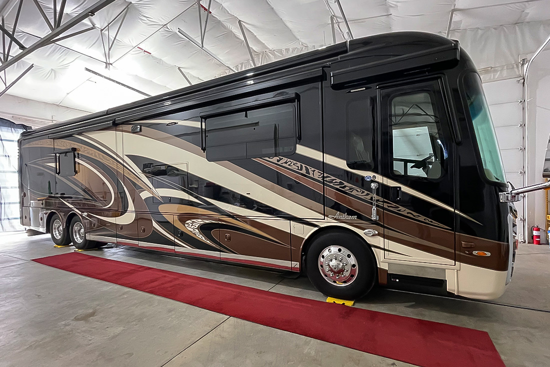SylvanLakeRV's tweet image. It's time to enjoy the comforts of home in this 4-slide 2018 Entegra Coach Anthem 44B and not compromise on the quality of living to be mobile!

sylvanlakerv.com/listings/2018-…

#PreOwnedRV #rvforsale #reddeer #alberta #ClassAMotorhome