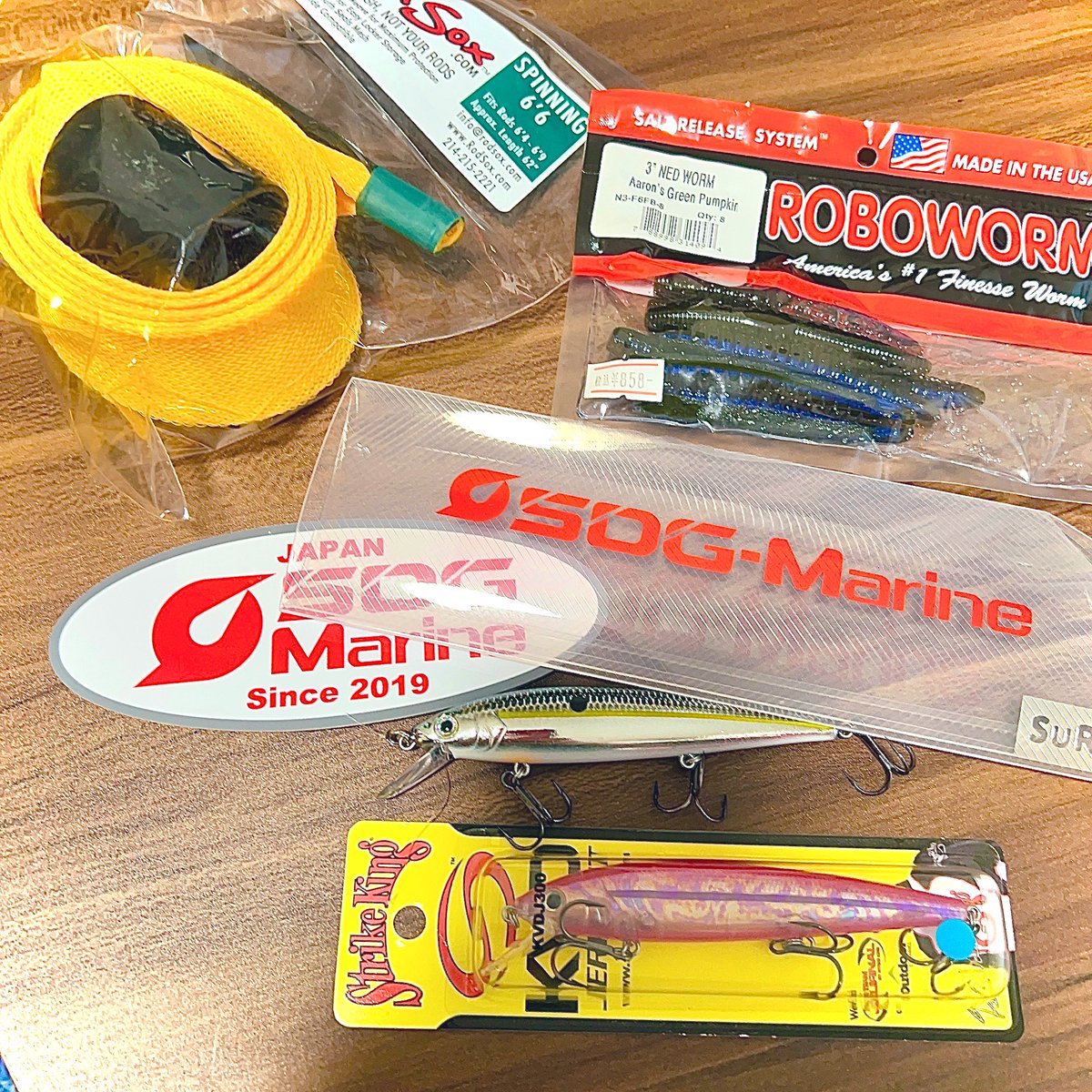 80dayo's tweet photo. 久しぶりにルアーを買った。
自分釣り人って事忘れてた笑
アメ物マシマシなSDGMarineはいいぞ🫰
 #SDGMarine  #ROBOWORM  #StrikeKing https://t.co/hFdCCfo6AZ