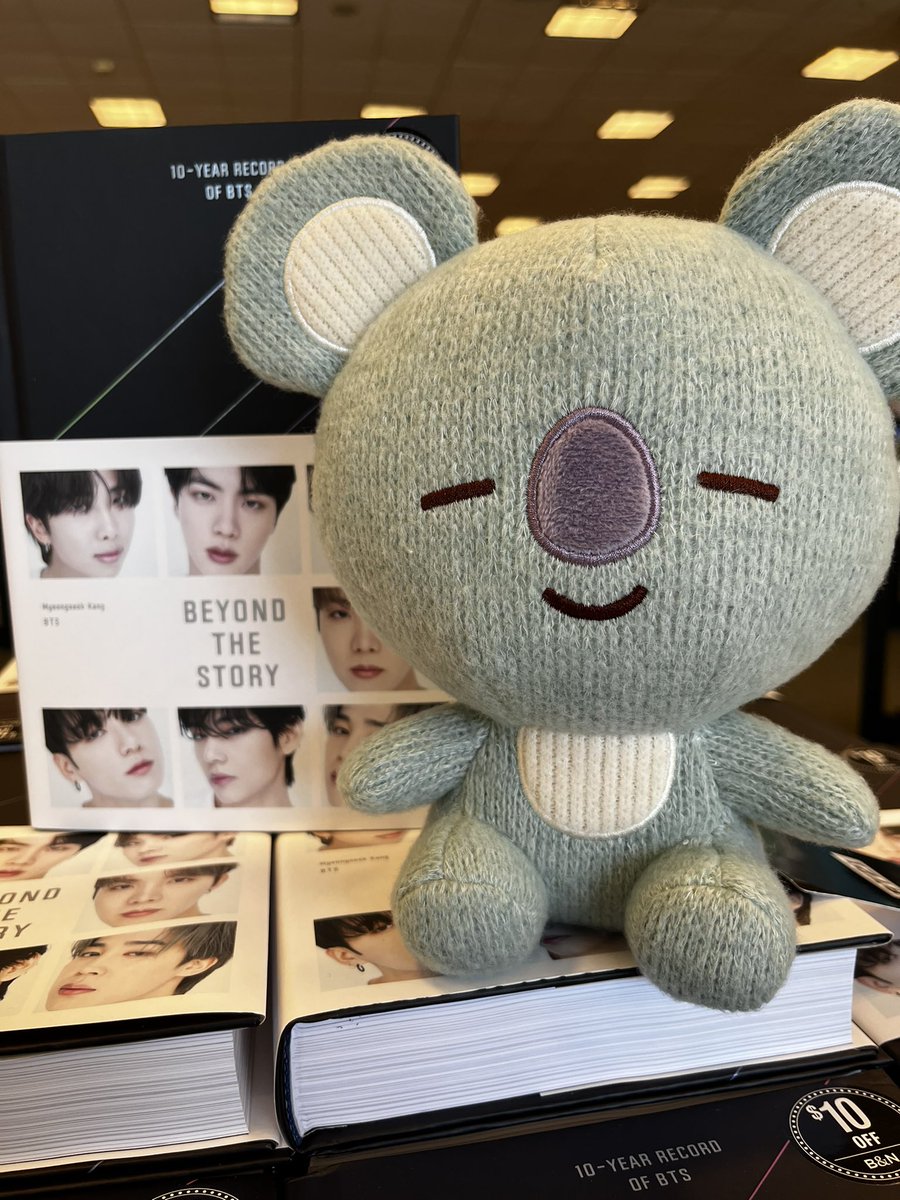 #BTSARMY ! 💜
Read with RM!*📖🫶🏽

*Read along with <a href="/Flatironbooks/">Flatiron Books</a> 

#BTS #bts10yearanniversary