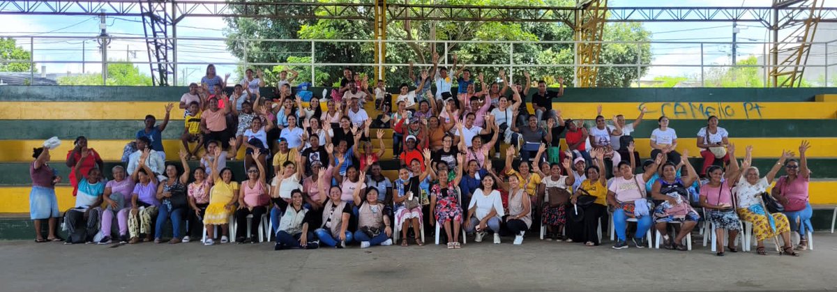 URestitucion's tweet photo. #AccionesParaElBajoCauca.
Más de 270 mujeres rurales y comunitarias de Caucasia, Zaragoza, Nechí y El Bagre, fueron las protagonistas en la Feria de Mujeres, Tierra y Territorios, realizada en Cáceres y Caucasia por #URT, @AgenciaTierras #ColombiaTransforma @USAID_Colombia 🧵👇🏻 https://t.co/CzKATmQzq2