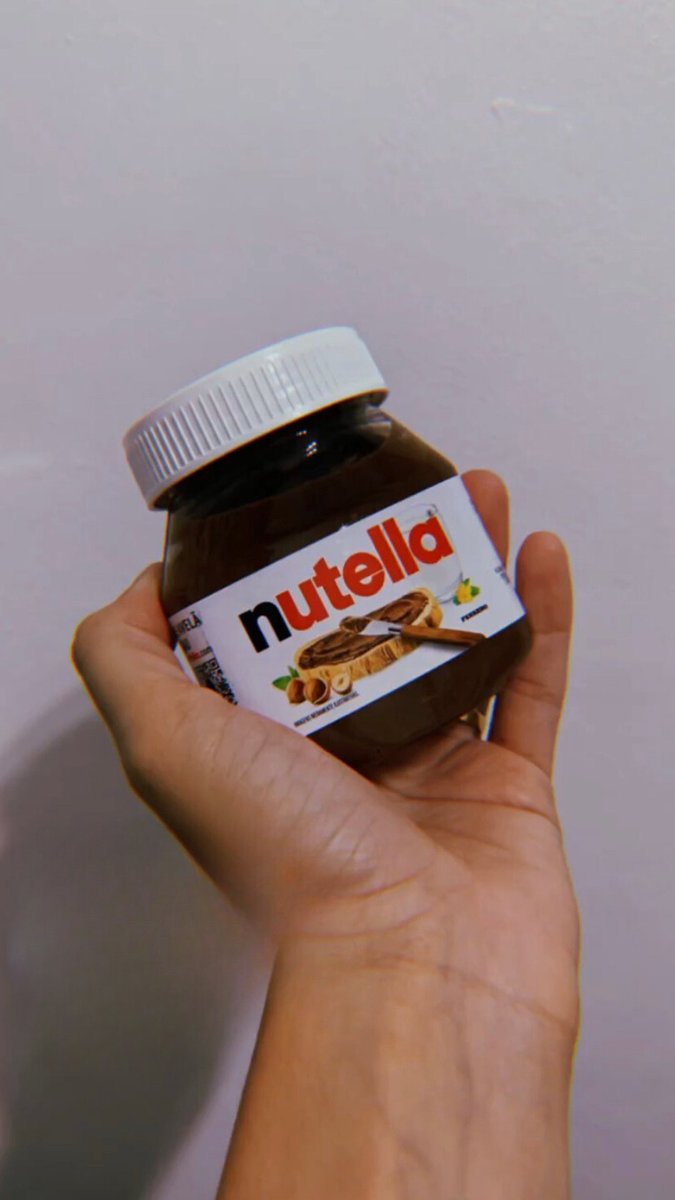 SavoirSm's tweet image. Ah, Nutella... Vai muito além de ser apenas um doce! São memórias tão doces quanto o próprio creme delicioso, que trazem um aconchego gostoso para os momentos felizes. 💕 🌟 #Nutella #DocesLembranças #Aconchego #MomentosFelizes