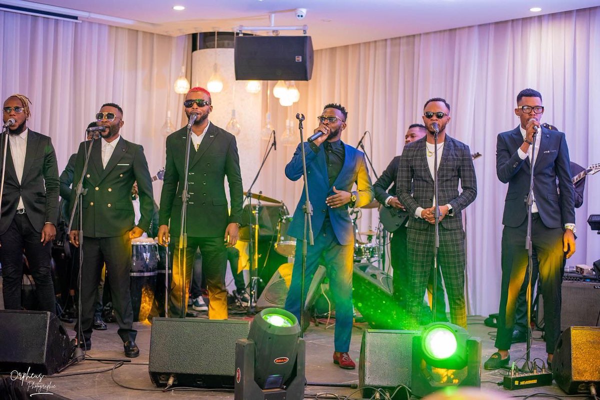heritierwata29's tweet photo. Ce jeudi 27 juillet en rentrant à kinshasa, il s'est produit après moi un accident de circulation en guinée equatoriale où 11 musiciens de mon groupe ont été victimes. Je tiens sincèrement à observer un moment de compassion envers mes frères &amp; collaborateurs de tous les jours. https://t.co/T8NgrJfkKx