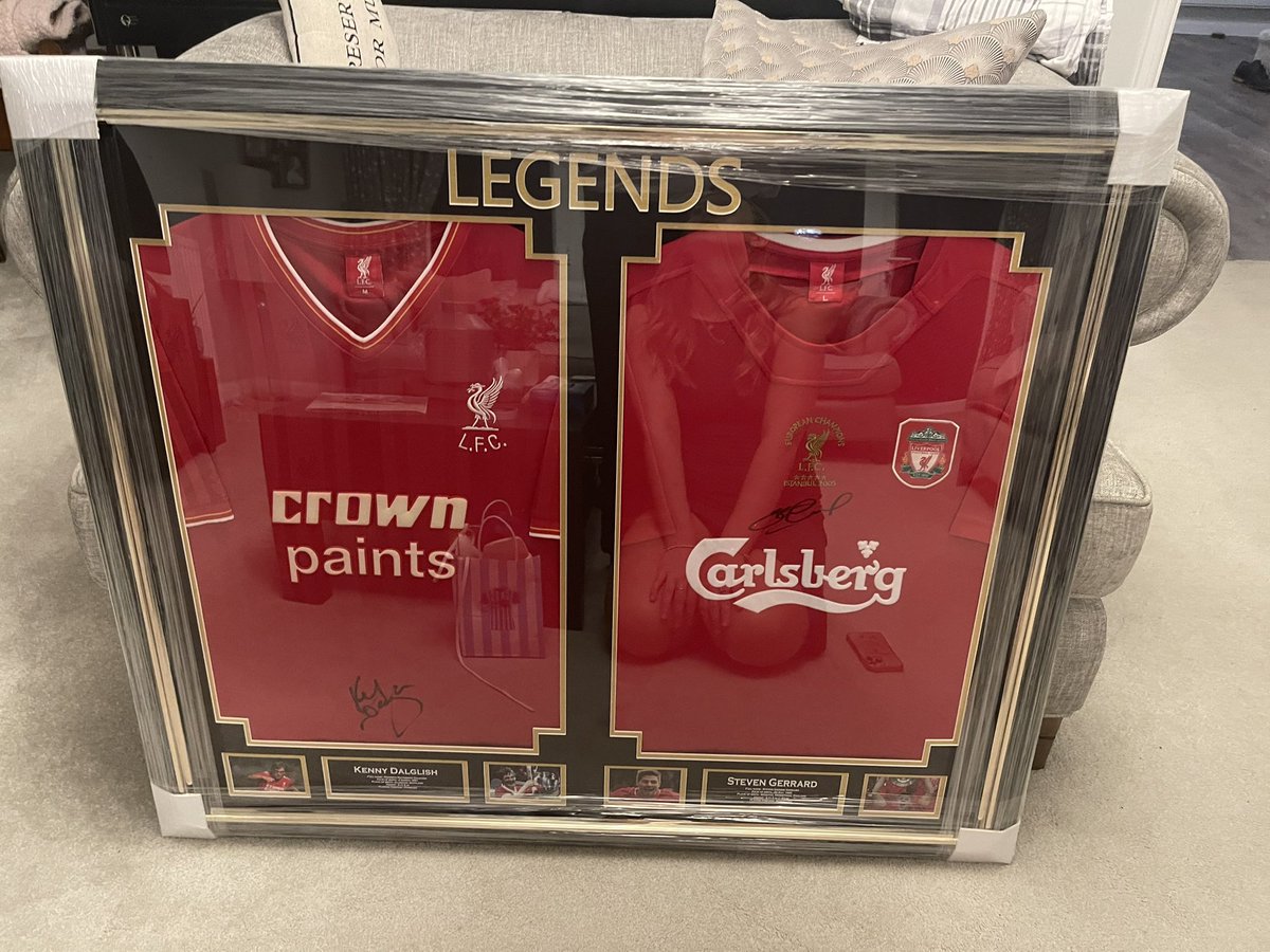 Meersm's tweet photo. oh my god daglish and gerrard I am in heaven @Kestrels_Ladies @SuffolkWomens @SuffolkFA  what a team I love this team https://t.co/vlrYI397wk