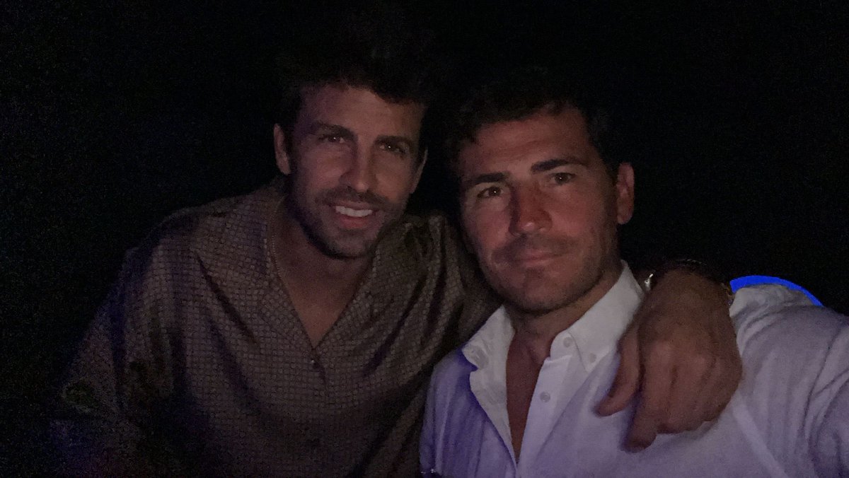 Gerard Piqué tweet media