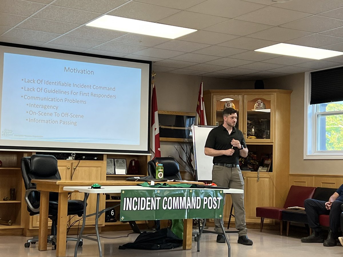 TrevorJain's tweet photo. 1/2 Meet Nate Visser: Soldier, paramedic, firefighter and student in the BSc in Paramedicine  program. He saw a issue with incident command with multiple agencies on PEI with regards to different events.  He approached the government, secured funding and….. https://t.co/BIYEvks6bL