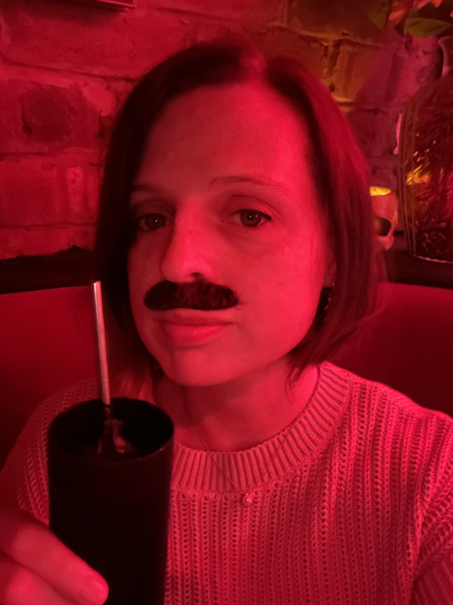 clarelyobvious's tweet photo. Cocktails and Ted Lasso impressions #friday #tedlasso https://t.co/3ZywBafDCu