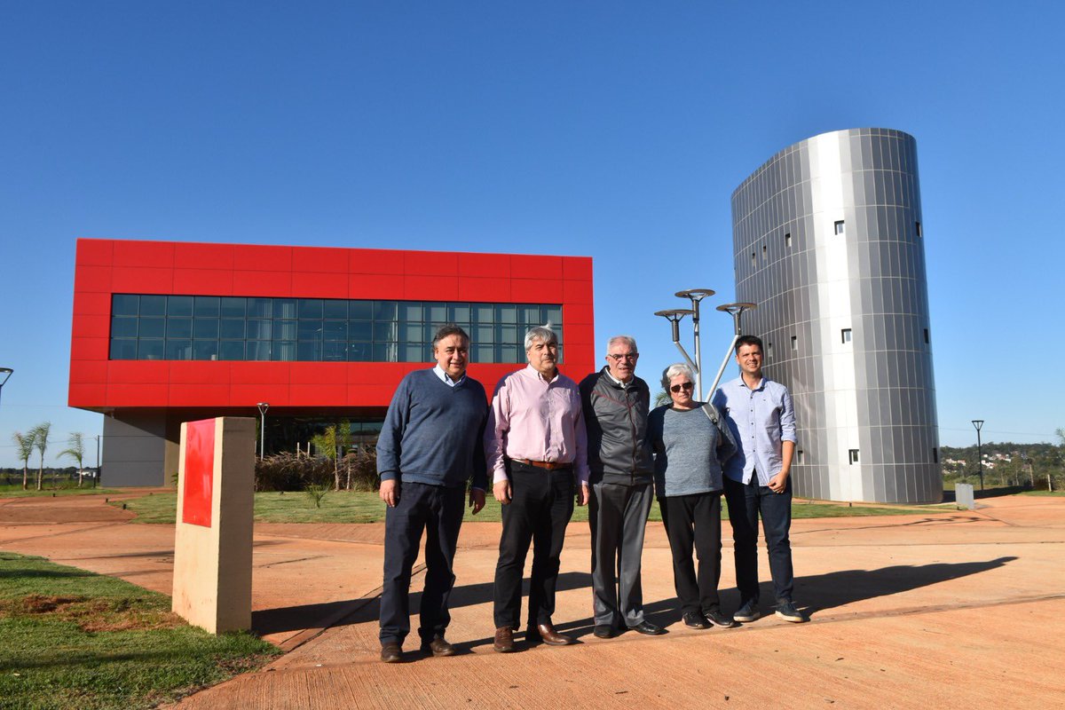 fachifede's tweet photo. Articulación sector público, privado y del conocimiento para transferir tecnología a nuestras pymes!!       Gracias a la Universidad de  Bio Bio 🇨🇱por la visita y a las empresas por abrirnos las puertas🏭🇦🇷!! https://t.co/nnX3eZkAvB