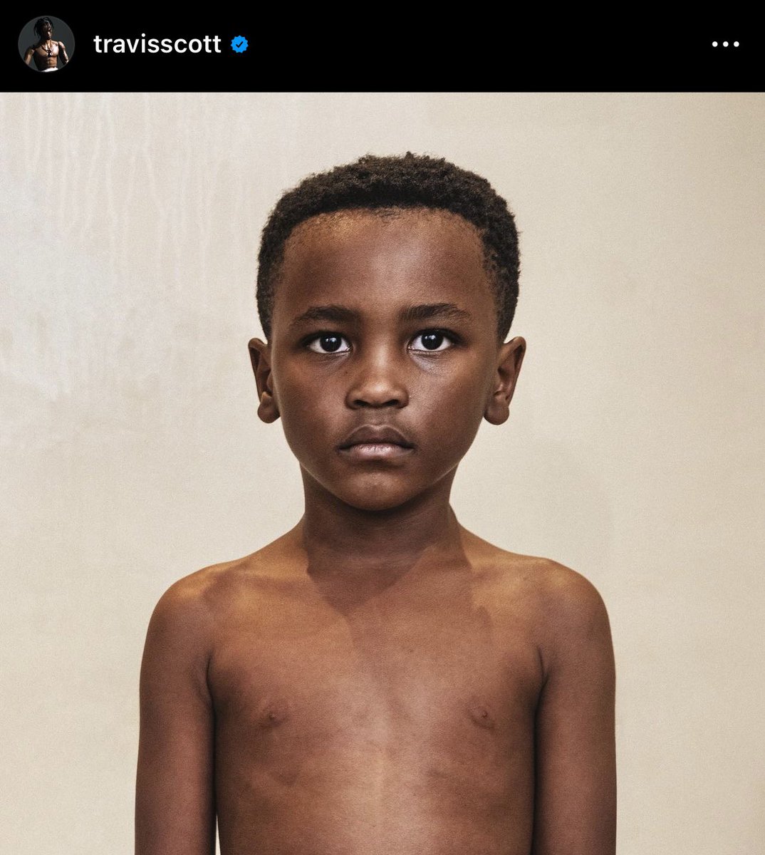 Freitas33__'s tweet photo. Ngl this shit rubbing me off the wrong way @trvisXX 

Giving off #PizzaGate / #ChildTrafficking vibes

Almost like #TravisScott posting children to promote child trafficking for the elite pedophilia ring and seems to be grinning abt it

#UTOPIA #Trafficking #SoundOfFreedom https://t.co/QKPrVLnved