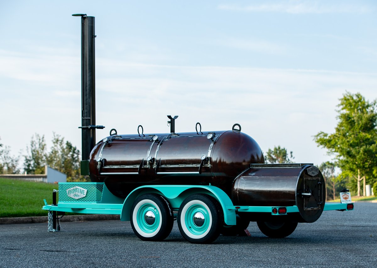 Clear coat 500 for the great Sam Ferrugia Houston keep your eyes peeled for the meat that comes off this 500. #primitivepits #bbqtrailer
#lownslow
#lowandslow
#pitmaster
#stickburner
#bbqpit
#craftbbq
#smokedbrisket
#woodfirecookery
#livefirecook
#livefirecooking
#smokedmeat