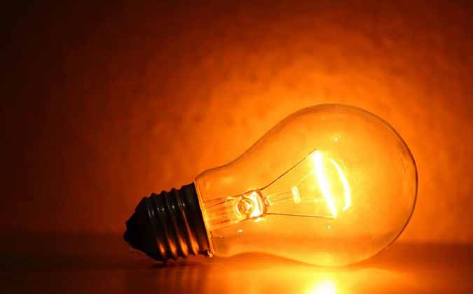 Theanatoliapost's tweet image. theanatoliapost.com/abdde-akkor-am…
Akkor ampullere yönelik resmi bir yasak yürürlüğe gireceği için önümüzdeki haftadan itibaren Amerikalılar ülke çapındaki perakendecilerden yalnızca LED ampul alabilecek
@ENERGY #akkorlamba #ledampul