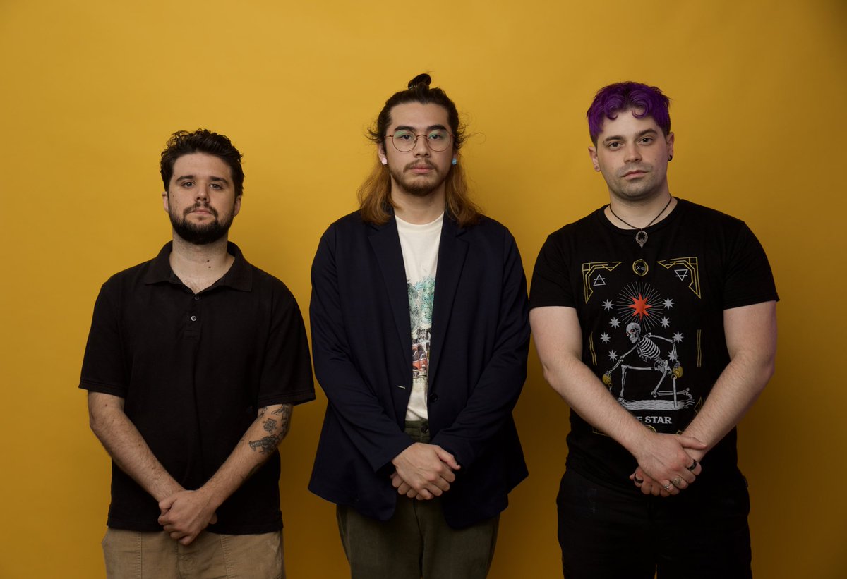 DamienHaas's tweet photo. Telling my kids this is Weezer. https://t.co/WOVsZXyEO9