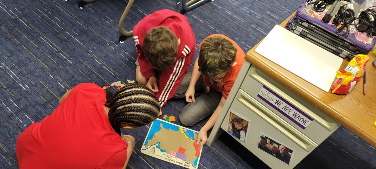 schuckm9's tweet photo. Working on teamwork and community building this first week of school.
#wearewayne
@BrittonAWayne https://t.co/aAP99vivvO