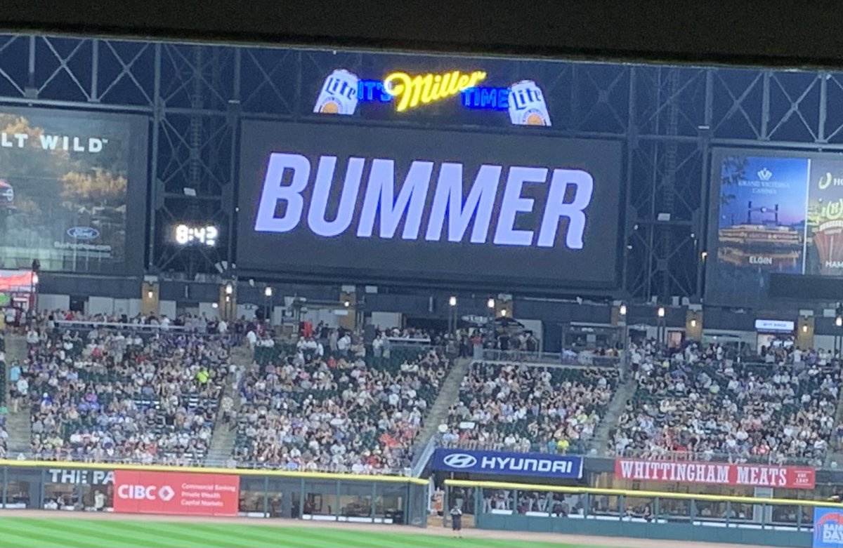 NosferatuVK's tweet photo. Had the “opportunity” to watch the #WhiteSox from a skybox yesterday. #RandomThoughts
Umm….they lost. #GoFig
Still, an enjoyable time was had - BY THE GUARDIANS, amirite? 🥴
Message board over here with scathing commentary on the Sox season. 👇👇 https://t.co/YLKaLucbLa
