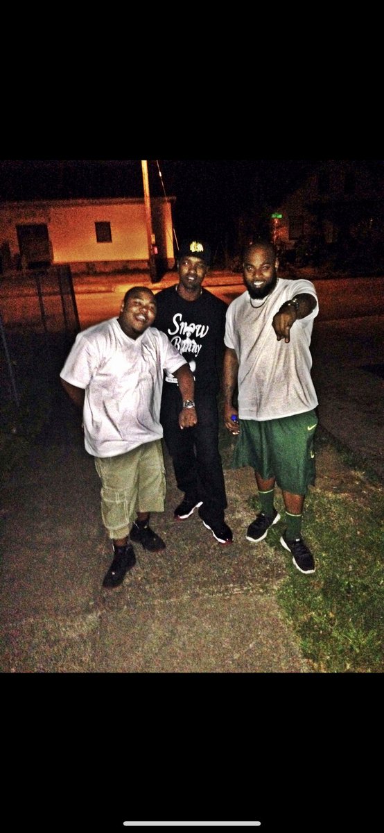MoMoneyBdap's tweet photo. Rest up Loved1 🥲🥲🥲🥲U.$. The Be$t I love you nigga 🙏🏾🙏🏾🙏🏾🙏🏾❤️❤️❤️❤️
#ULove🤟🏾 #PsUp Closed mouth with a Palm out ya digg. Ima Keep it 1Thousand Percent PimpING for you. #NatrualCausesAlwaysWins ❤️ https://t.co/8Rk9FwkmwQ