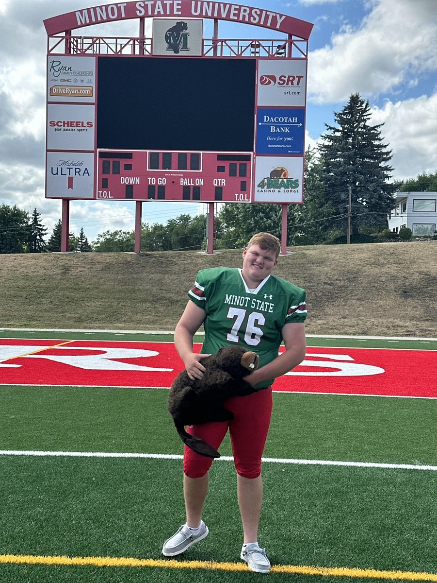 Hudson Hodous (@hudsonh76) on Twitter photo I had a great time in Minot today, thanks <a href="/CoachFam/">Coach Mike Famiglietti “Fam”</a> for having me up! <a href="/TomSimi/">Tom Simi</a> <a href="/coachshields/">Ian Shields</a> <a href="/NWahlScouting/">Nate Wahl</a> <a href="/PrepRedzoneDAK/">Prep Redzone Dakotas</a> I had a great time in Minot today, thanks <a href="/CoachFam/">Coach Mike Famiglietti “Fam”</a> for having me up! <a href="/TomSimi/">Tom Simi</a> <a href="/coachshields/">Ian Shields</a> <a href="/NWahlScouting/">Nate Wahl</a> <a href="/PrepRedzoneDAK/">Prep Redzone Dakotas</a>