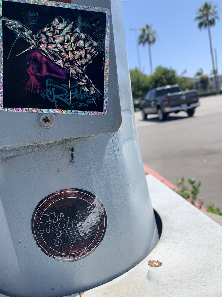 cronosartwork's tweet photo. Petite balade ร lax. #stickerinvasion ๐ https://t.co/X2FEDSCvLs