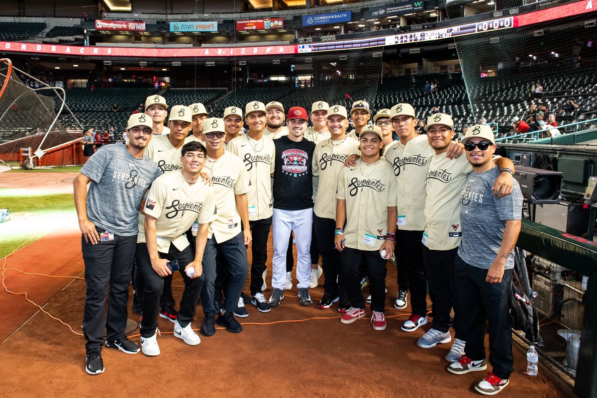 DbacksGiveBack's tweet photo. Our #Dbacks @MLBRBI team is ready to take off for the World Series…but not before a meet and greet with MLB All-Star @corbin_carroll 🤩 https://t.co/7BmgrkfAlx