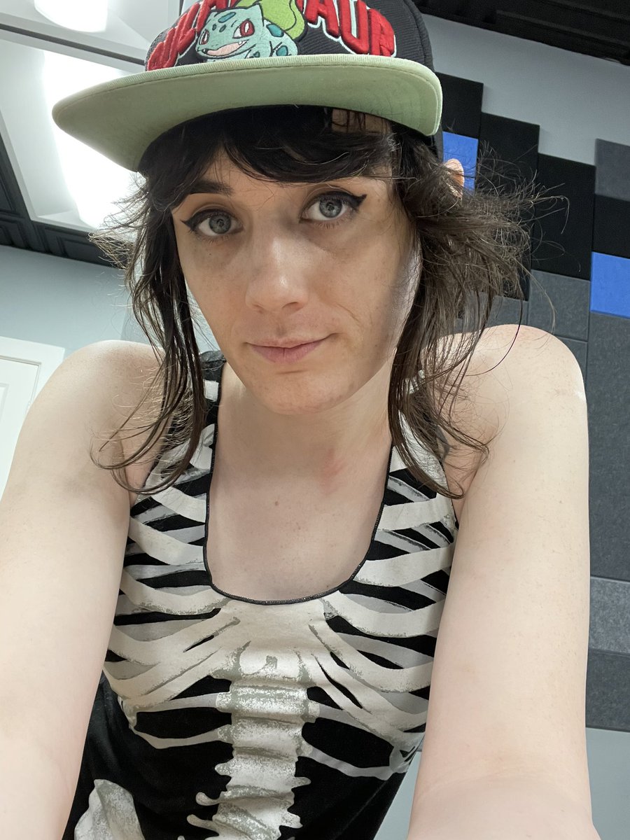 OnieNecrosis's tweet photo. Smoochable? https://t.co/6JxMkbsdPS