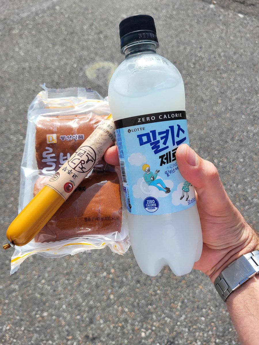 Andrew Bolton tweet media