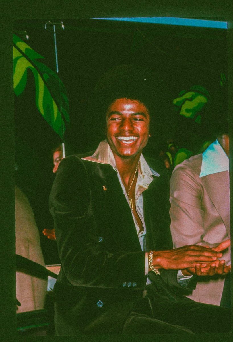 247LC's tweet photo. Michael Jackson (1977) https://t.co/vNxLn4xAyR