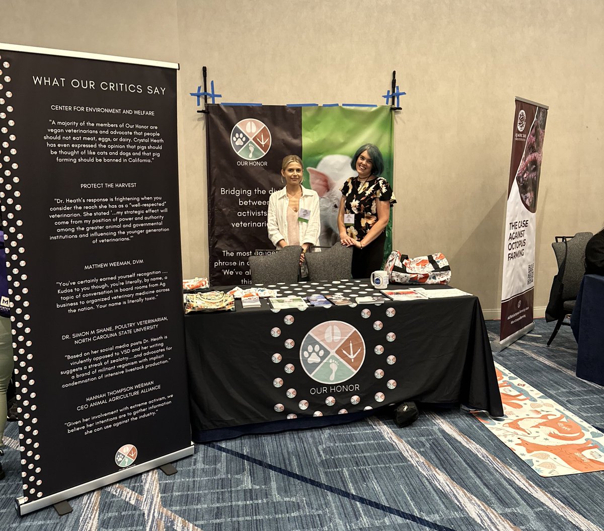 drcrystalheath's tweet photo. Are you at the @theavasummit? Come meet us at the @OurHonorVets table! We want to bridge the divide between activists and veterinarians.
#avasummit #vetmed #vettwitter #vegan #animalrights #onehealth #plantbased #veterinarymedicine #animalscience https://t.co/jLYeJfPSdC