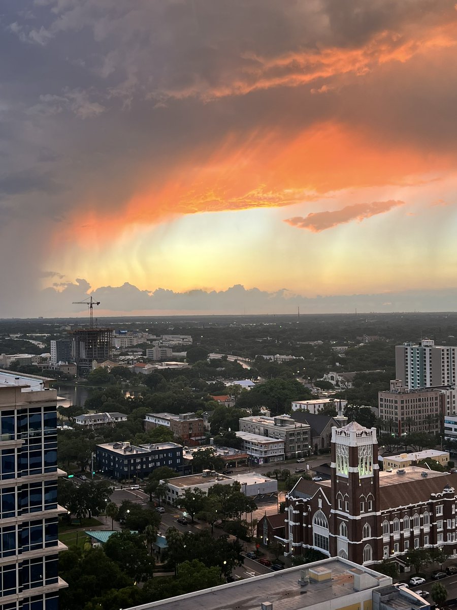 Rsawx1's tweet photo. @PaulFox13 Stormy sunset view from Downtown St Pete! Enjoy https://t.co/o1U9awJ4VA