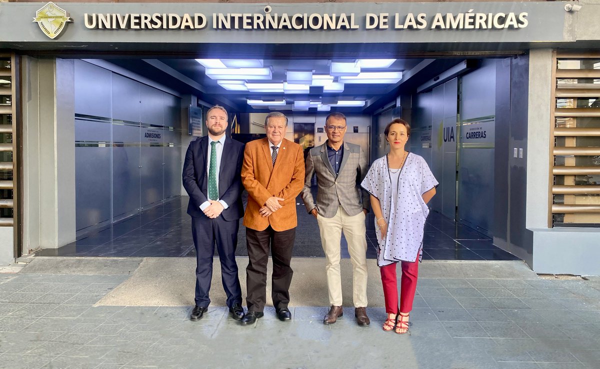 Hoy recibimos la visita del Rector del Instituto Universitario Italiano de Rosario, una destacada universidad especializada en ciencias de la salud. Firmamos un convenio de colaboración para impulsar el intercambio estudiantil, investigación y doctorado.