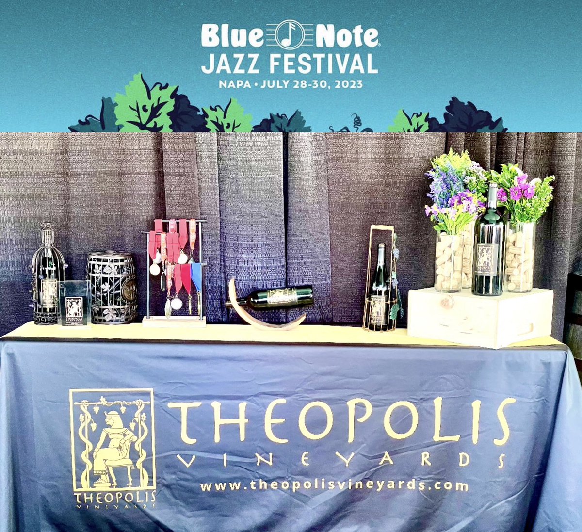 TheopolisV's tweet photo. Come by the wine garden and try our award winning wines at the Blue Note Jazz Festival!
#BlueNoteJazzFestival #BlueNoteJazzFest #Theopolis
#WineGarden #Festival #MaryJBlige #RobertGlasper #delasoul #Wine #TheopolisVineyards https://t.co/WBIC8ZsKjG